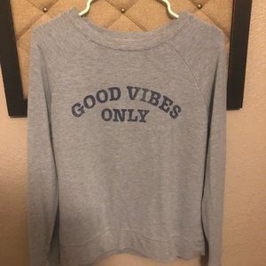 Comfy Good Vibes Pull Over